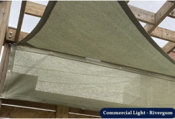 CEXTTR500: Voile d’ombrage triangulaire Coolaroo Extreme 5m