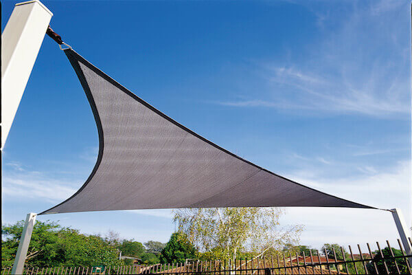 CPREMTR500: Voile d’ombrage triangulaire 'Coolaroo Premium' 5m x 5m x 5m